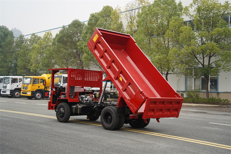 深圳东风10T矿用井下自卸车