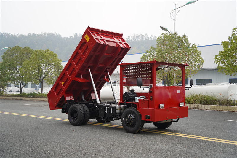 深圳东风10T矿用井下自卸车