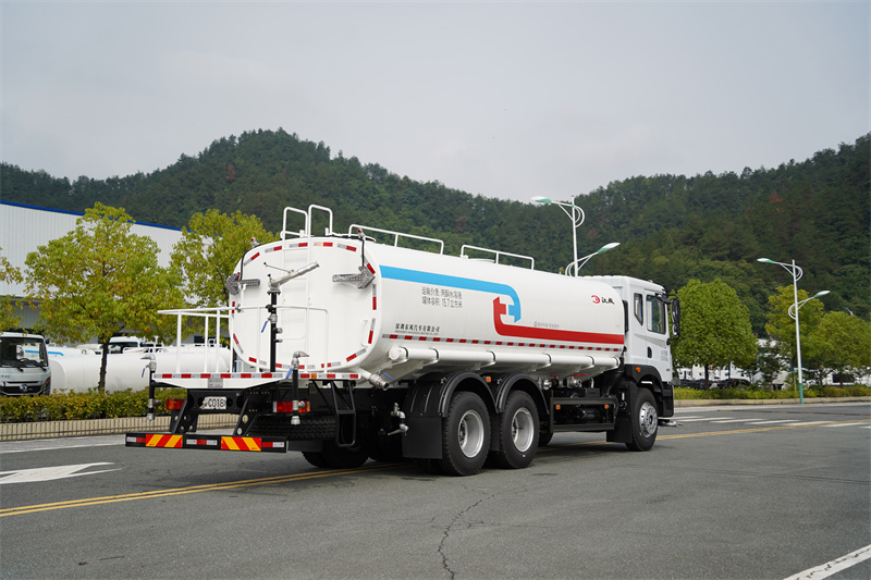 【汉成牌】东风华神T5-300马力洒水车 23方（燃油车）